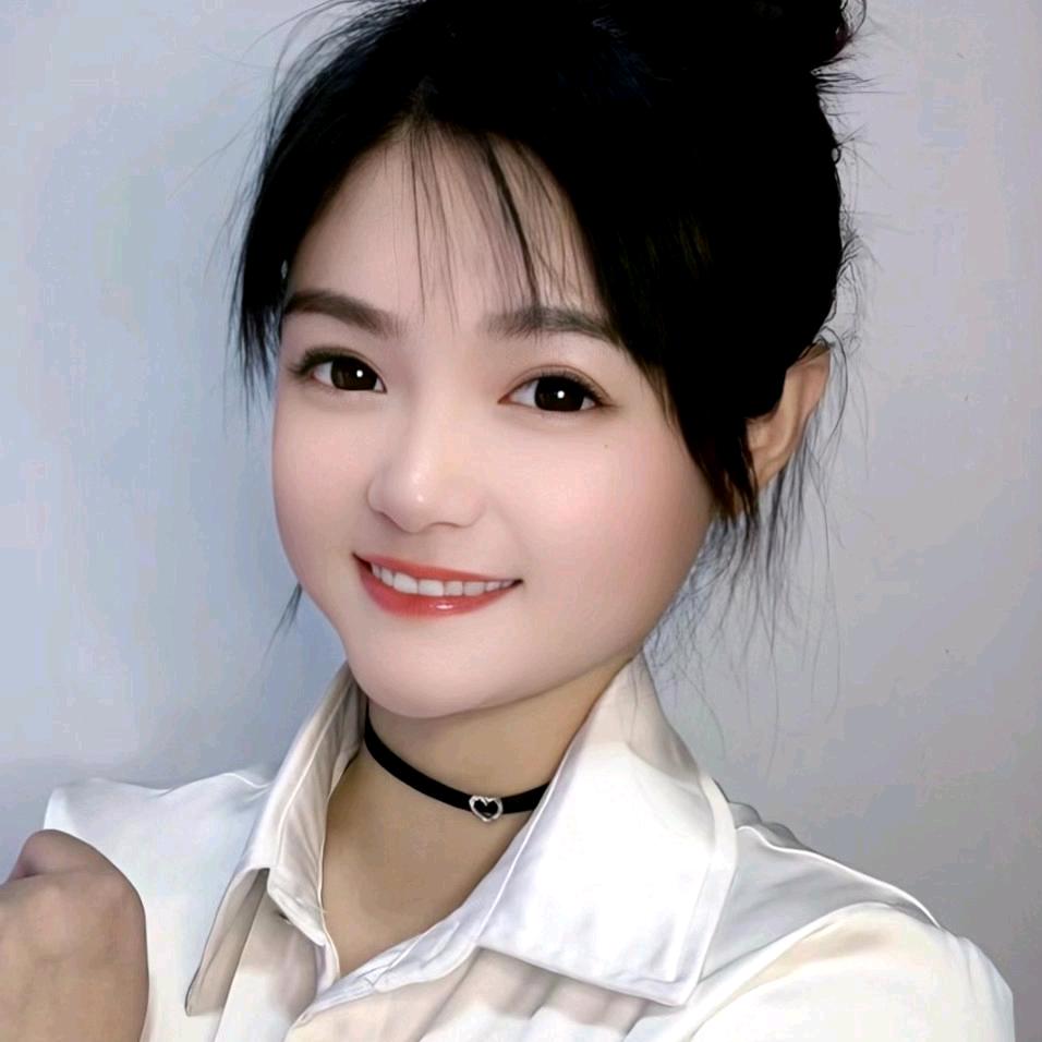 爱笑的💋婷婷