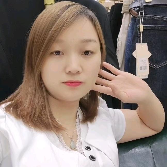 仙姐摆个小摊养家糊口