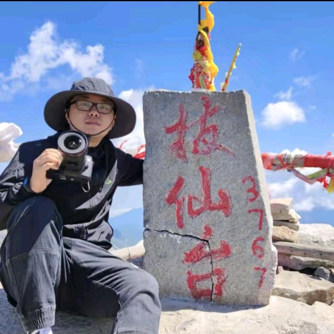 ᕦ(ò_óˇ)ᕤ铁柱是猛男🌧