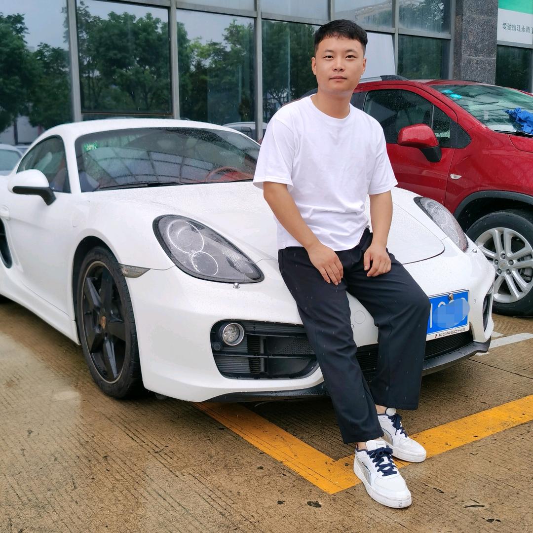 黑胖-意达二手车