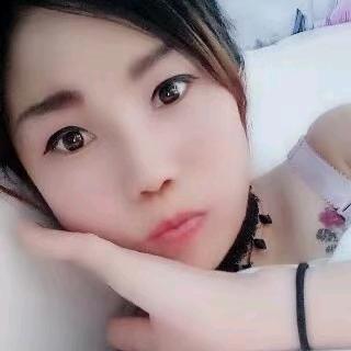 坐在坟前调戏鬼
