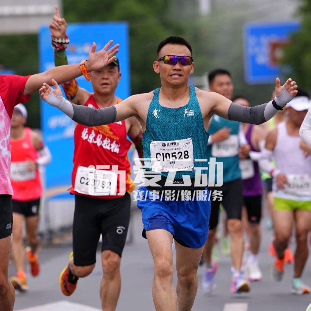 为梦奔跑🏃