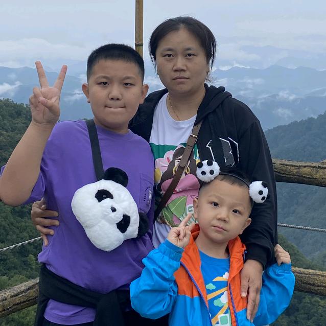两个宝宝的妈妈头像