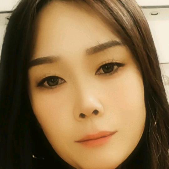 小曼🌹🌹