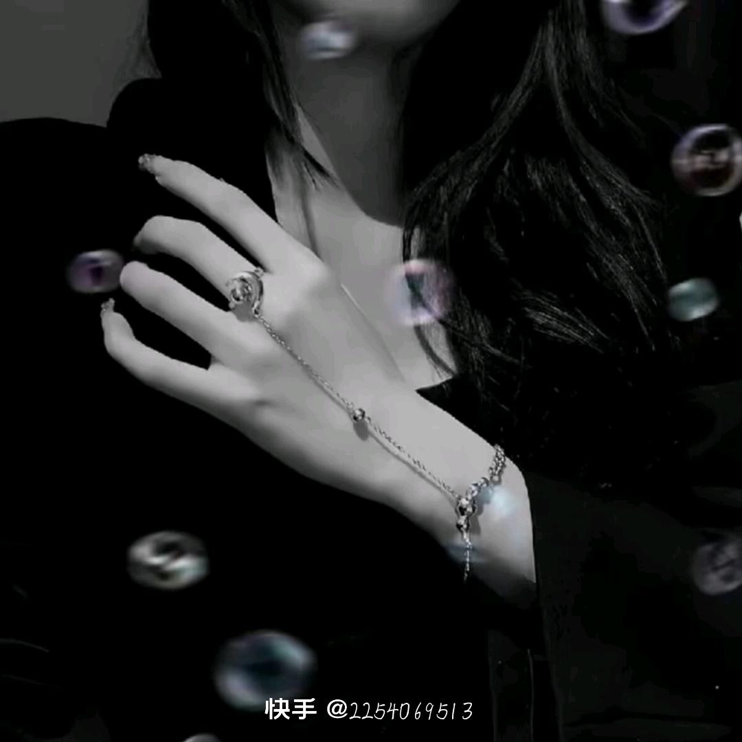 “L̶໊ₒ̶ᵥ̶ₑ̶ᩚ