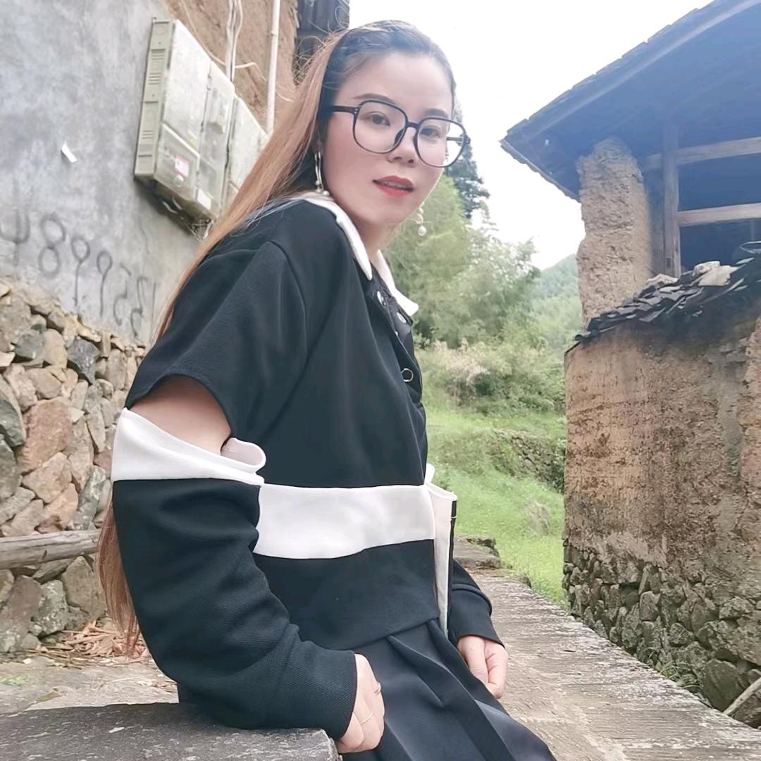 英子“周宁蛮锤”