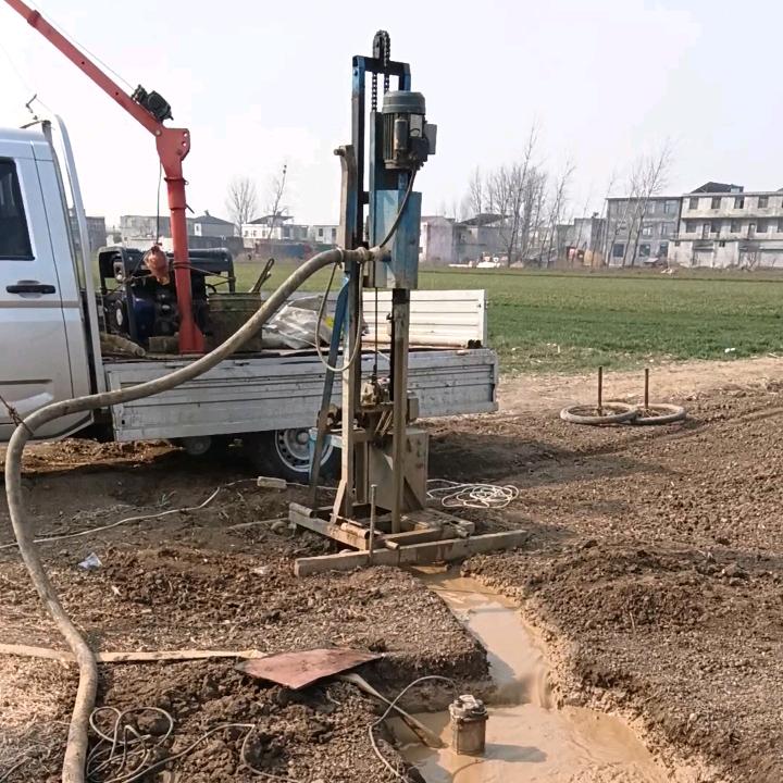 瓦店打潜水泵井