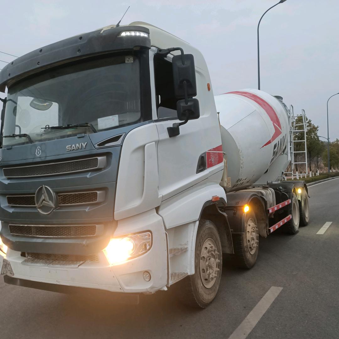 华哥搅拌车