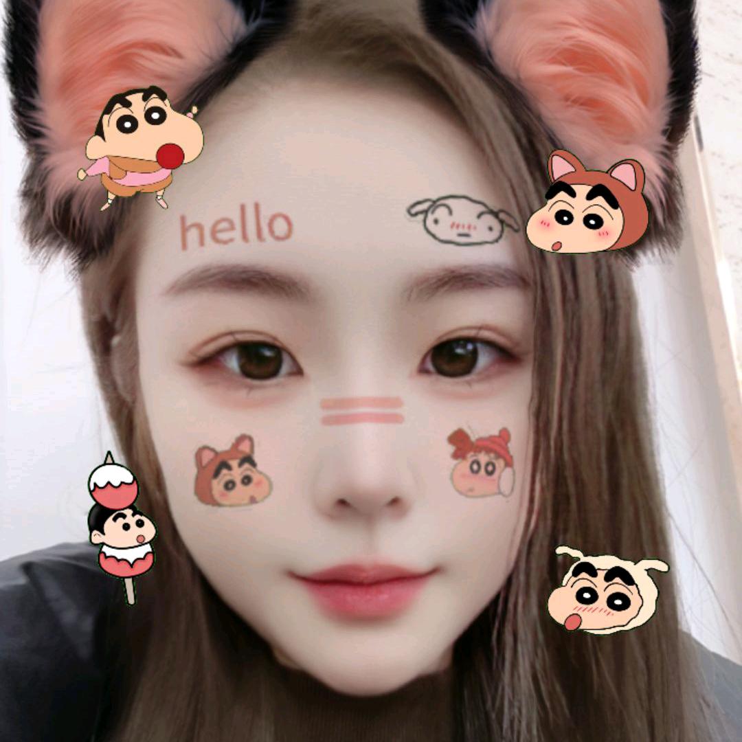 艾薇尔女装~小莉