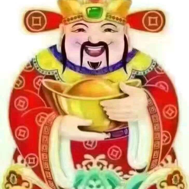 空  白