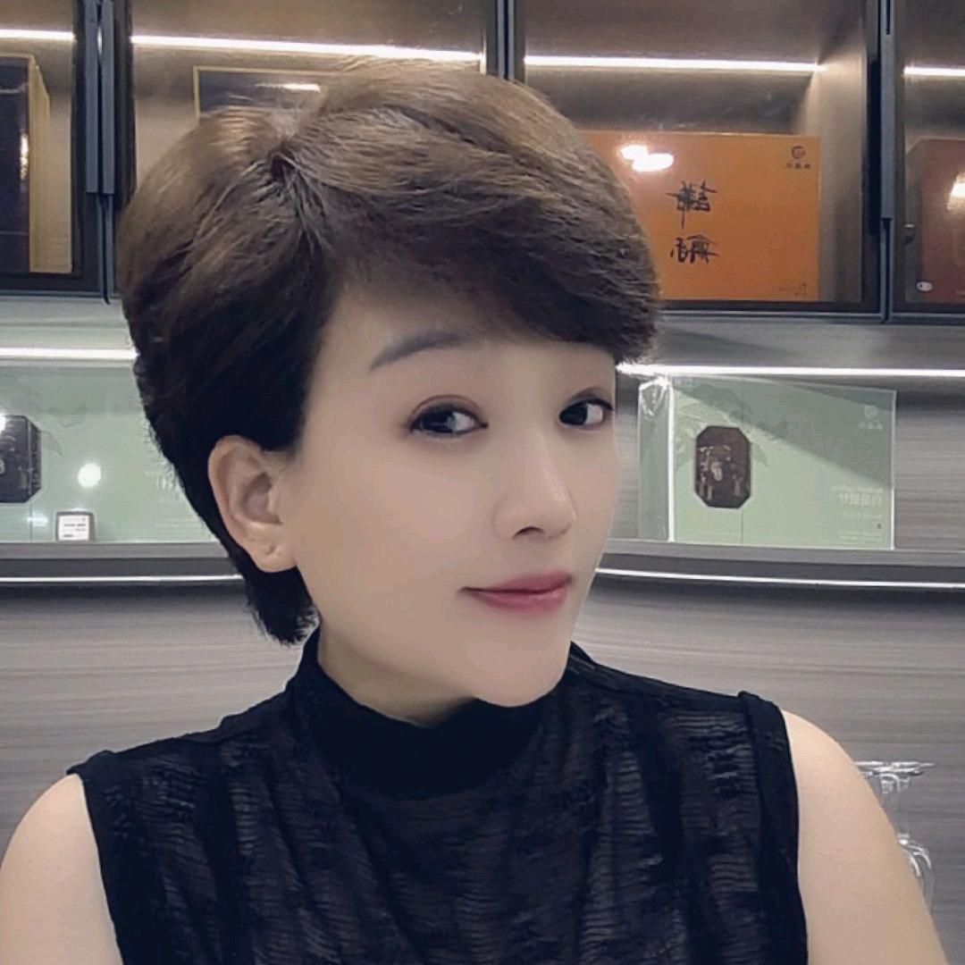 牛牛韩国进口服饰*