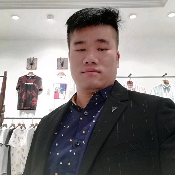 何@少（退伍军人）