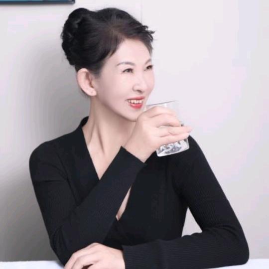清风舞蝶