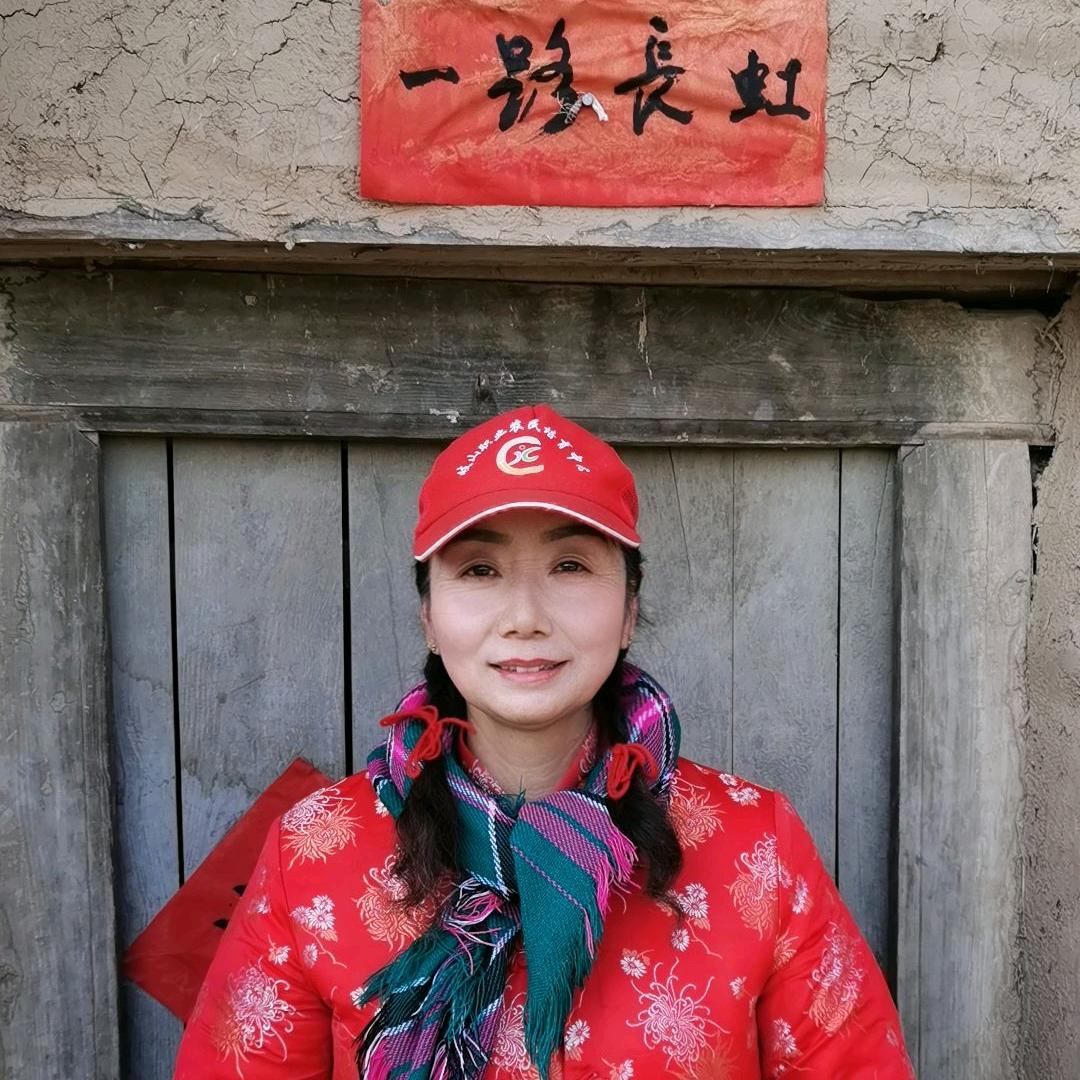 平凡姐岐山《橱窗有好物》