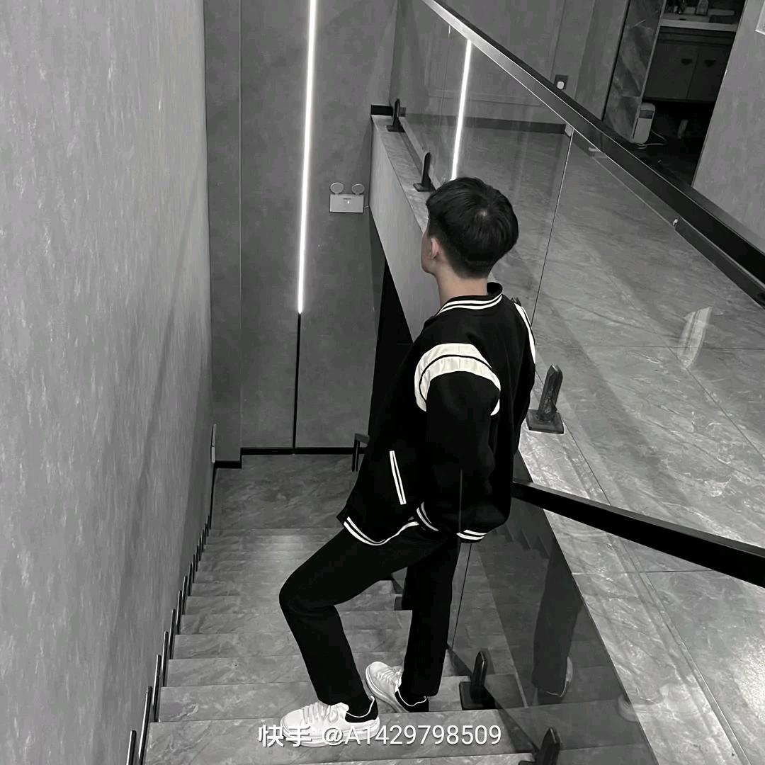 冷酷鲨手