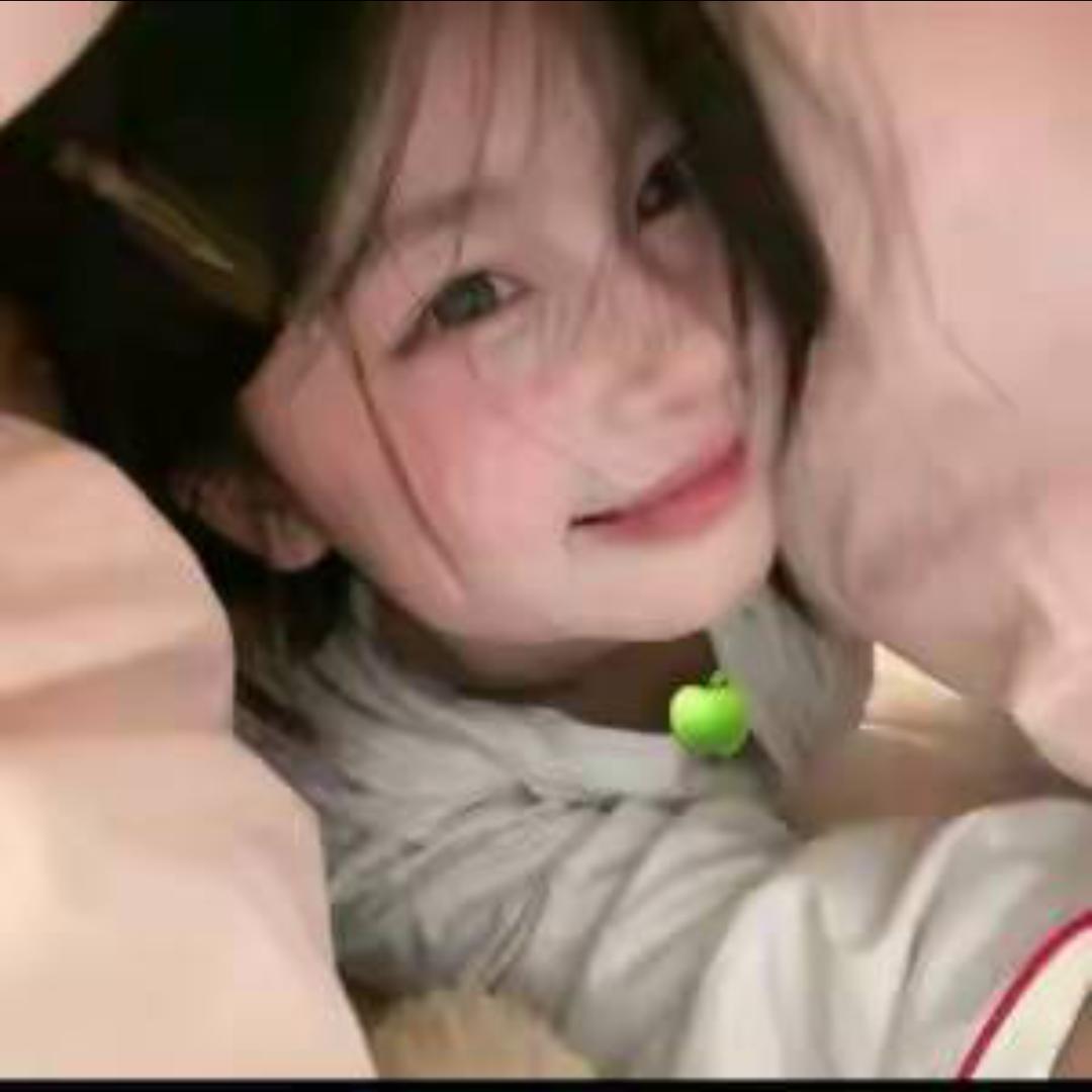 愛霓^