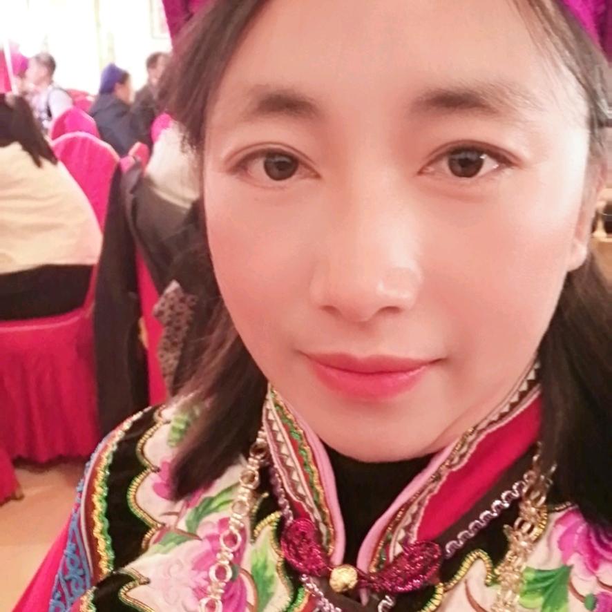 禄劝彝族涵涵妈妈