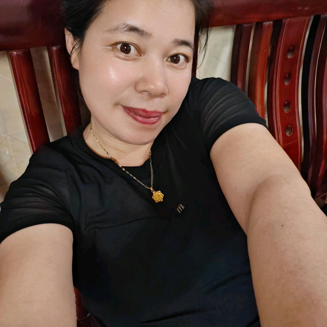 用勤动的双手播种幸福：＂