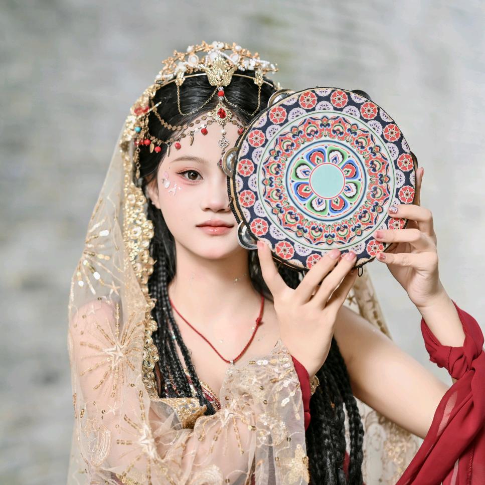 小結巴^