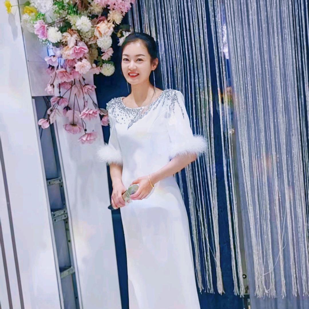 主持人星辰