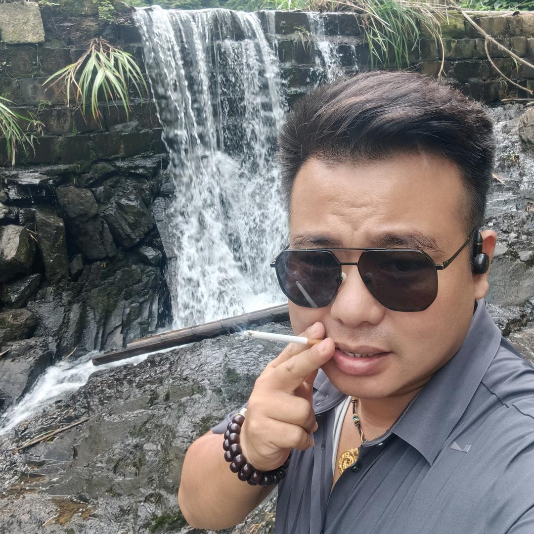 东乡挖机贵斌哥！专业挖鱼搪抓鱼