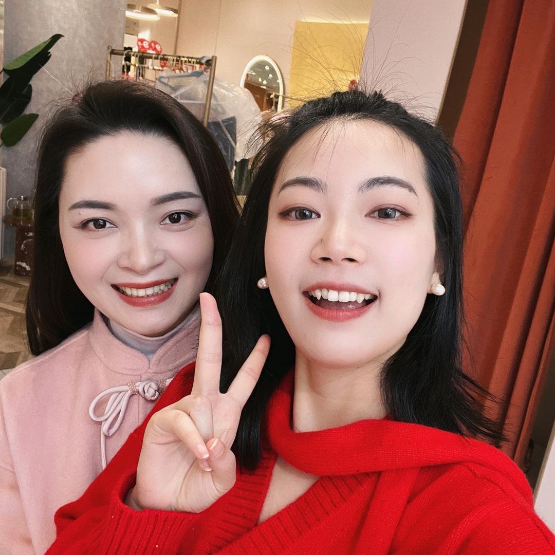 服装店判官姐妹