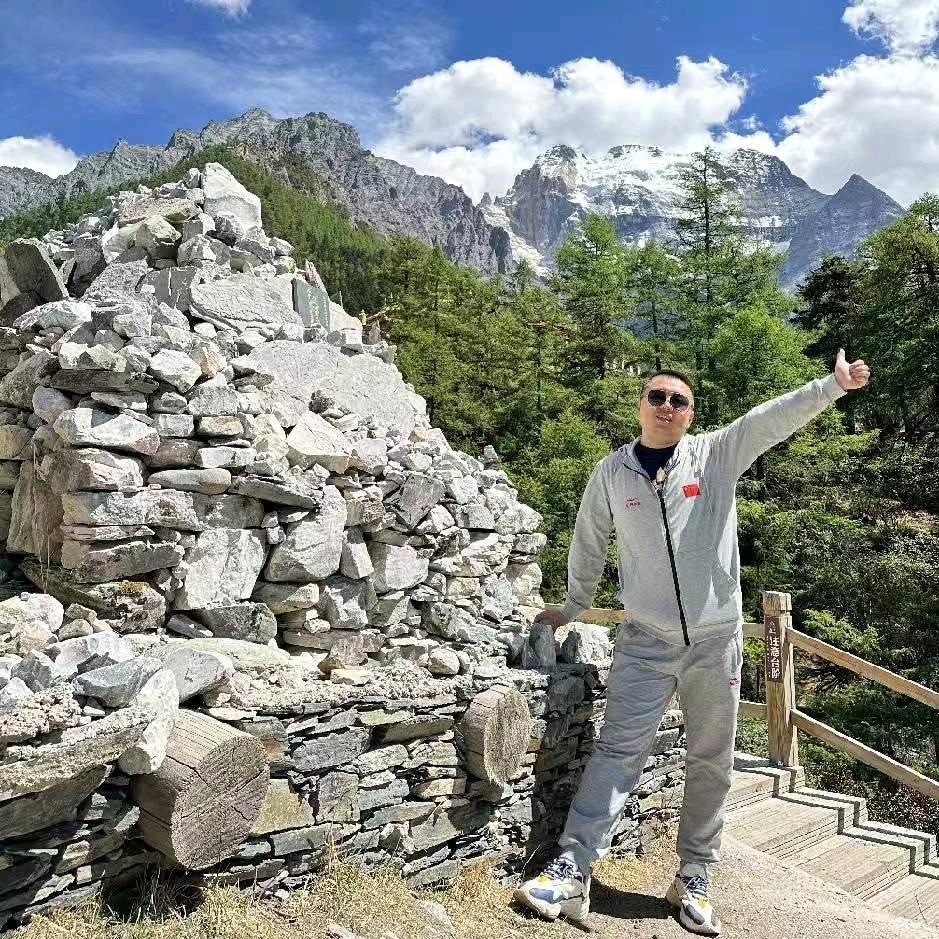 勇哥来啦