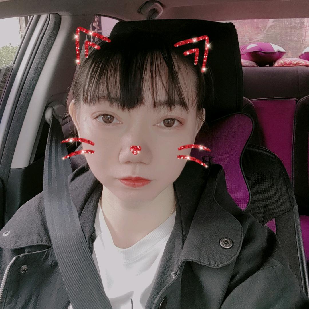 晴天小姐姐在直播