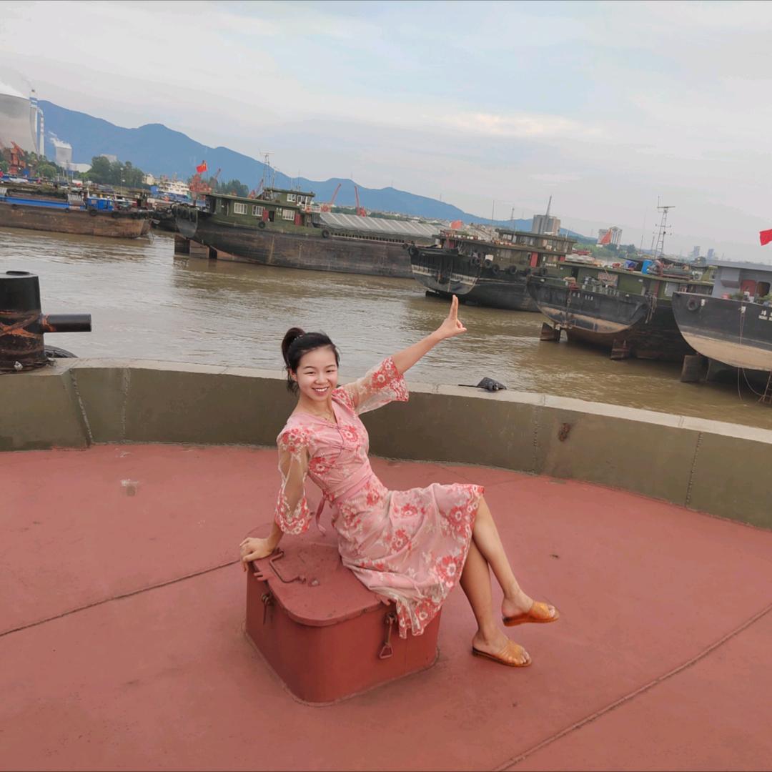 跑船的小周