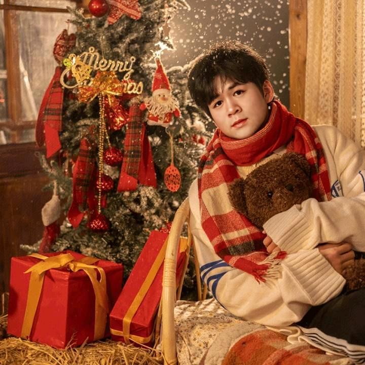 被圈养的一匹野马