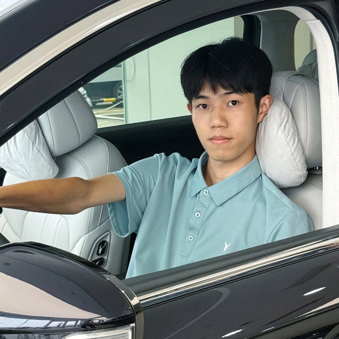 阿岳在佛山岚图