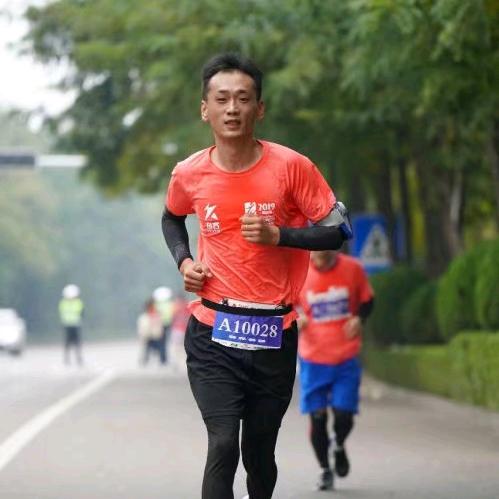 🏃🏽‍♂️奔跑的~小龙哥