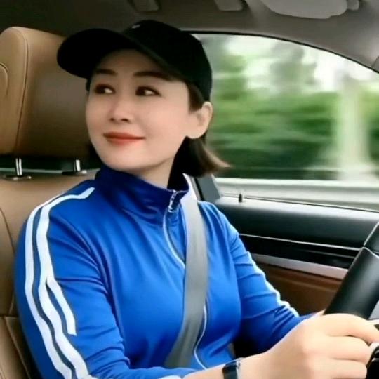 周丽