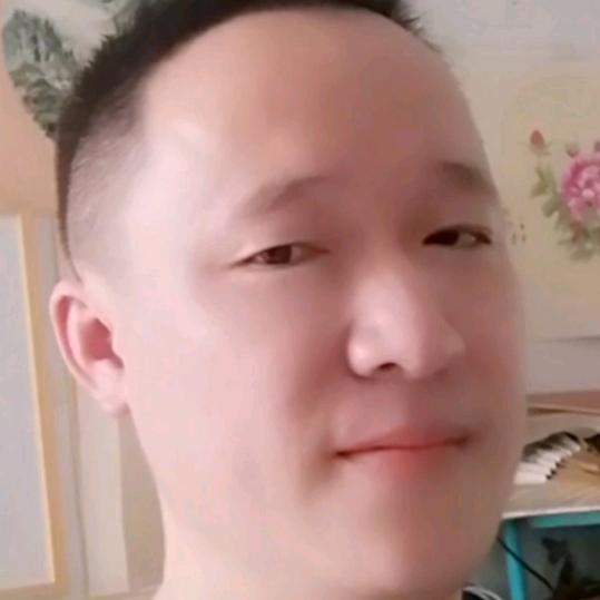 赖广画牡丹