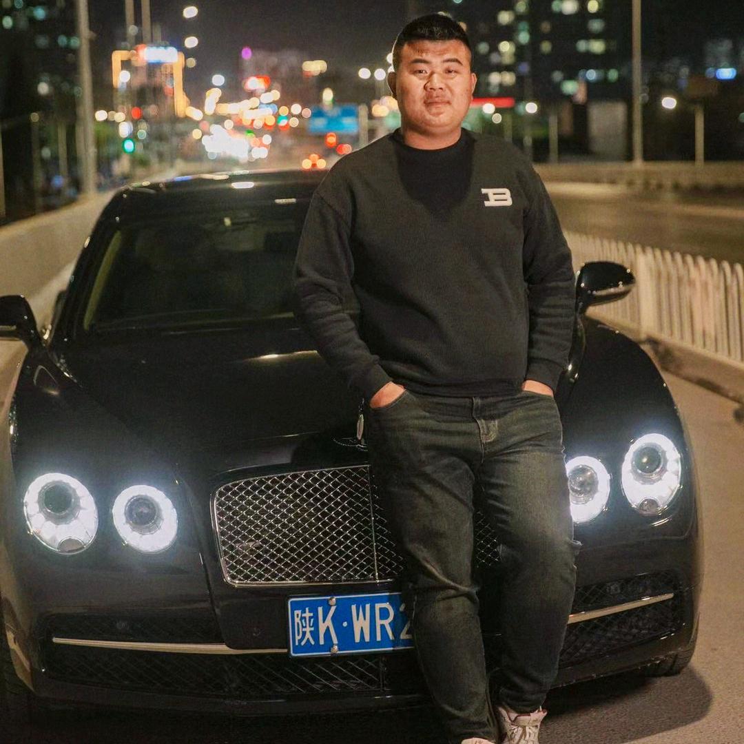 定边县领航名车俱乐部梁富