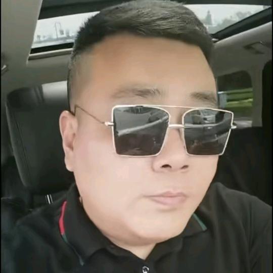 瑟  卢
