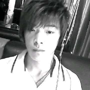 侳在坟头調戏鬼