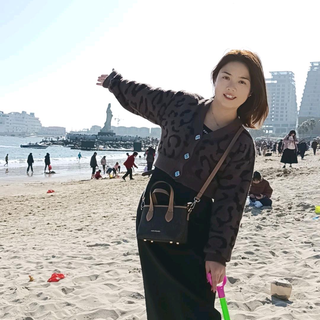 铜仁万卫浴的小敏   全卫定制