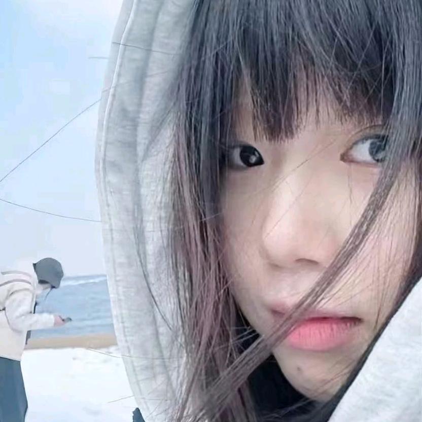 ^七小岁.