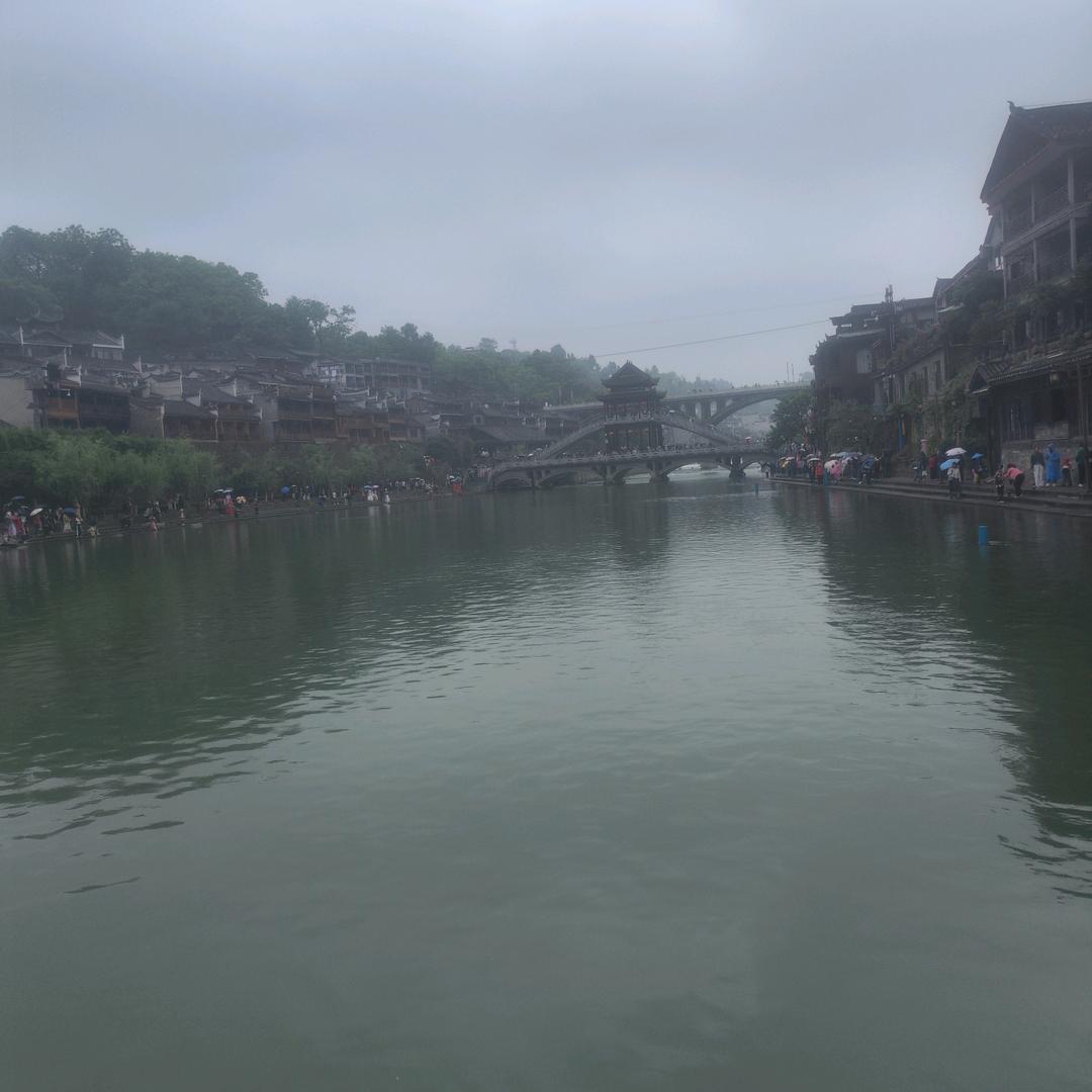 深圳市弘航供应链有限公司