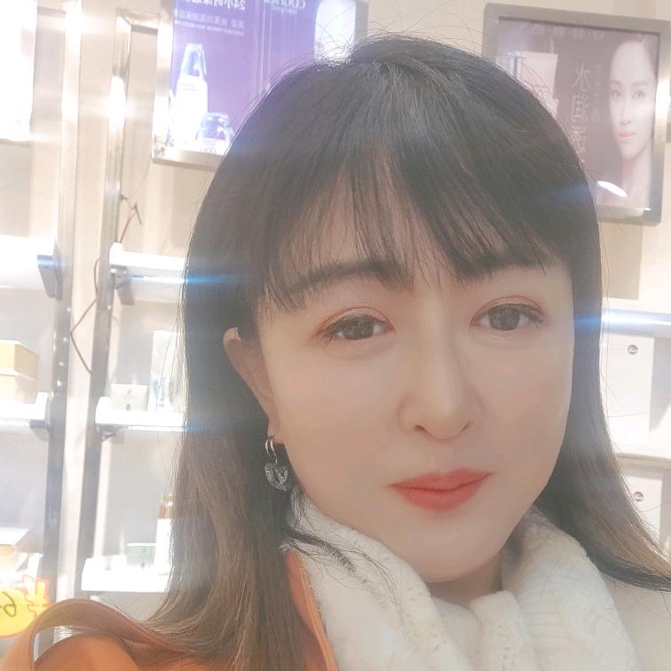 在巴中做美容美体的芳芳