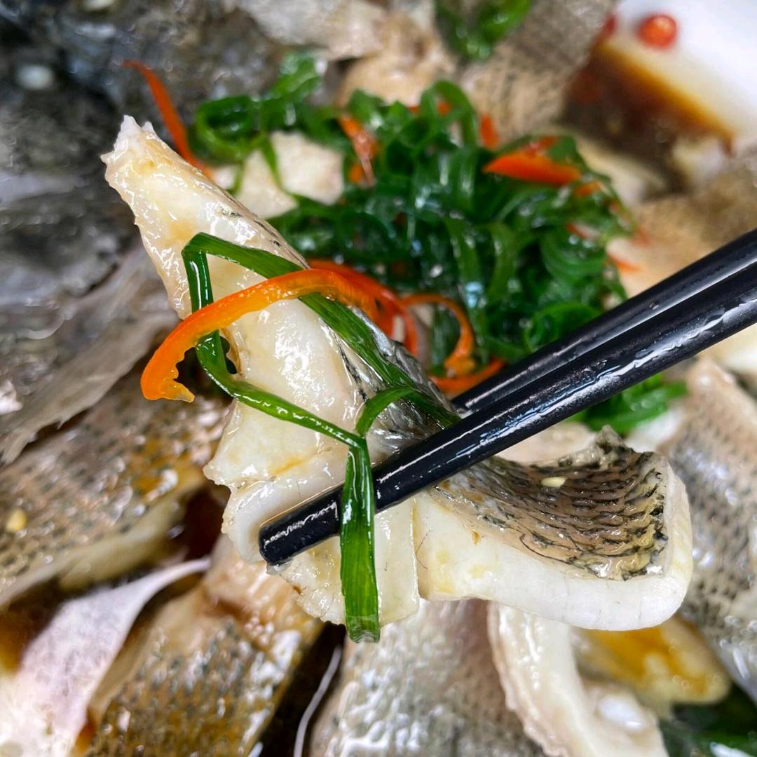 香辣鲈鱼