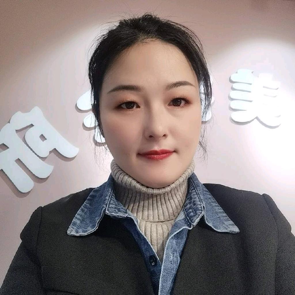 美睫纹绣师小庄，线上接单