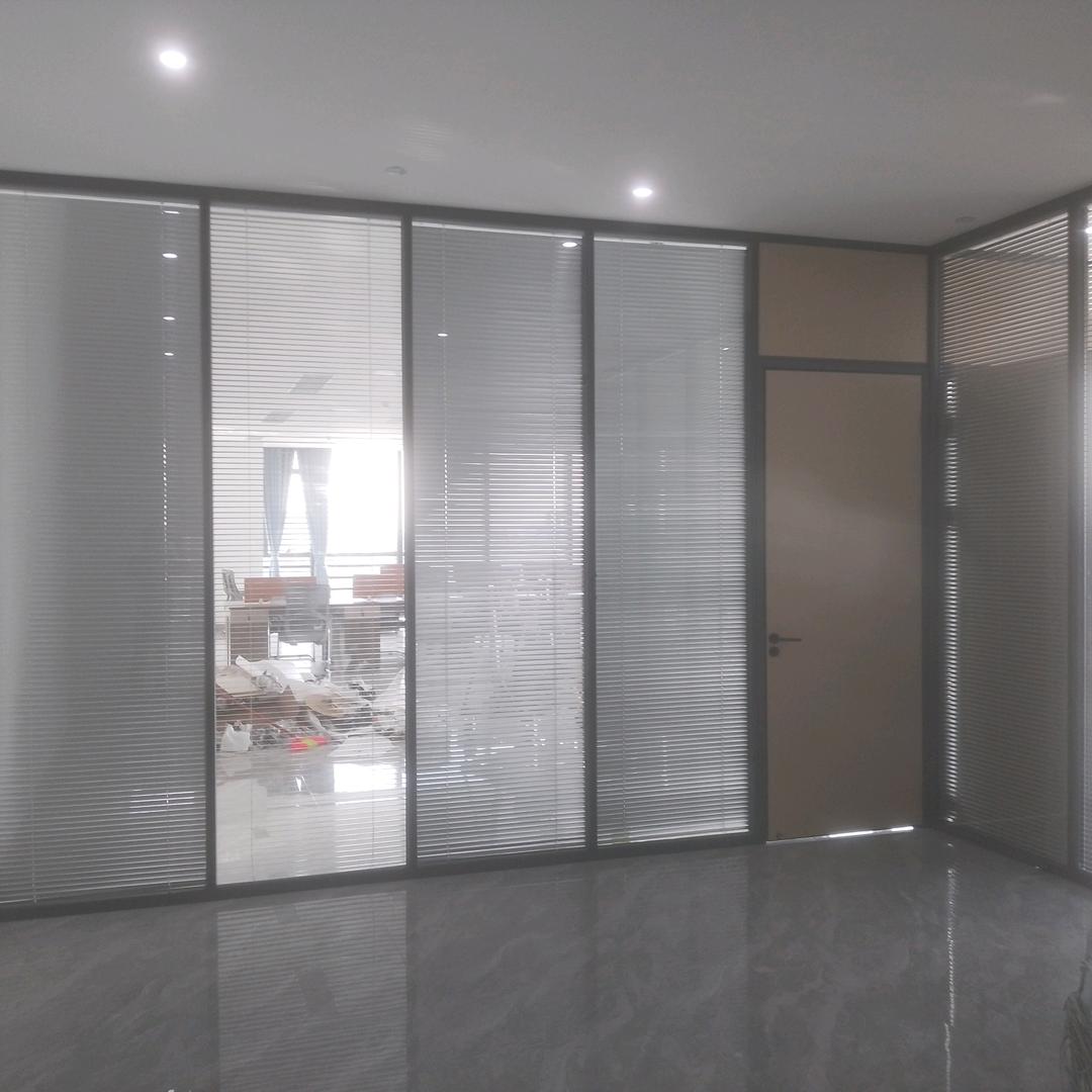 佛山办公玻璃隔断（新赢铝业）