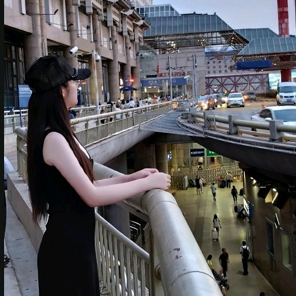 甜甜的我爱吃甜甜圈