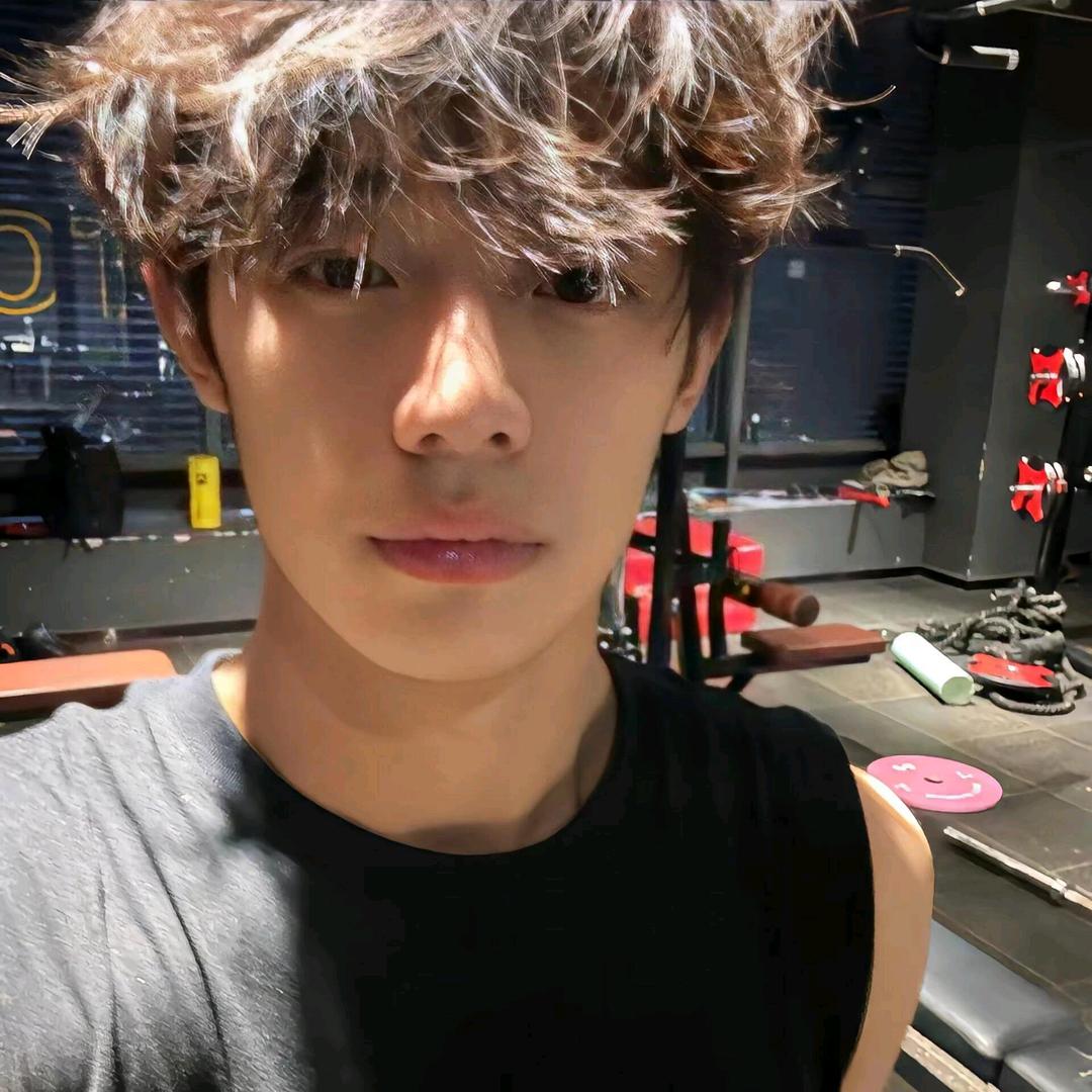 李  帅
