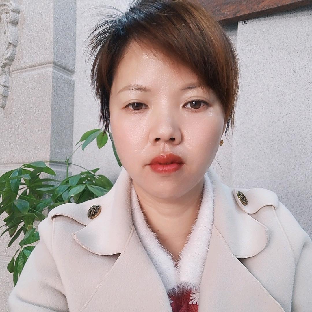 鹿寨四排外墙仿石漆庞姐