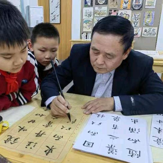 皖湖先生
