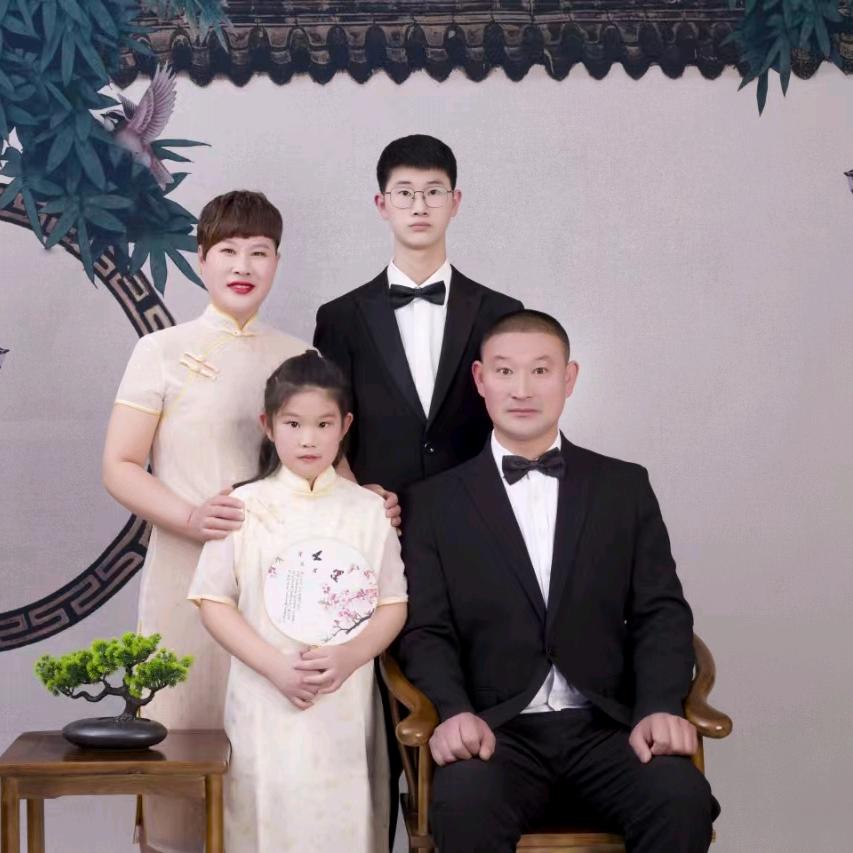 快乐疯燕子