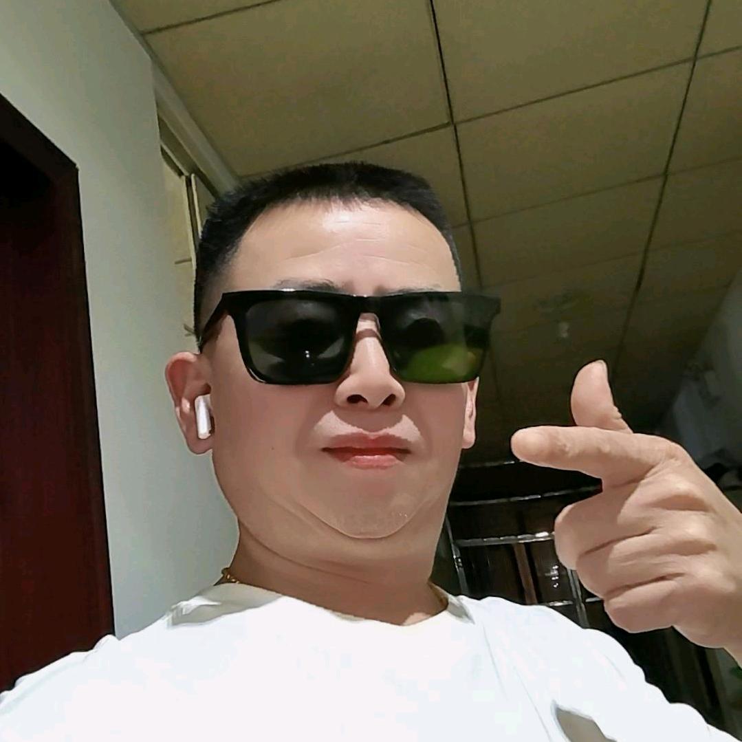 ꧁༺胜哥🔥🎤爱唱歌’༻